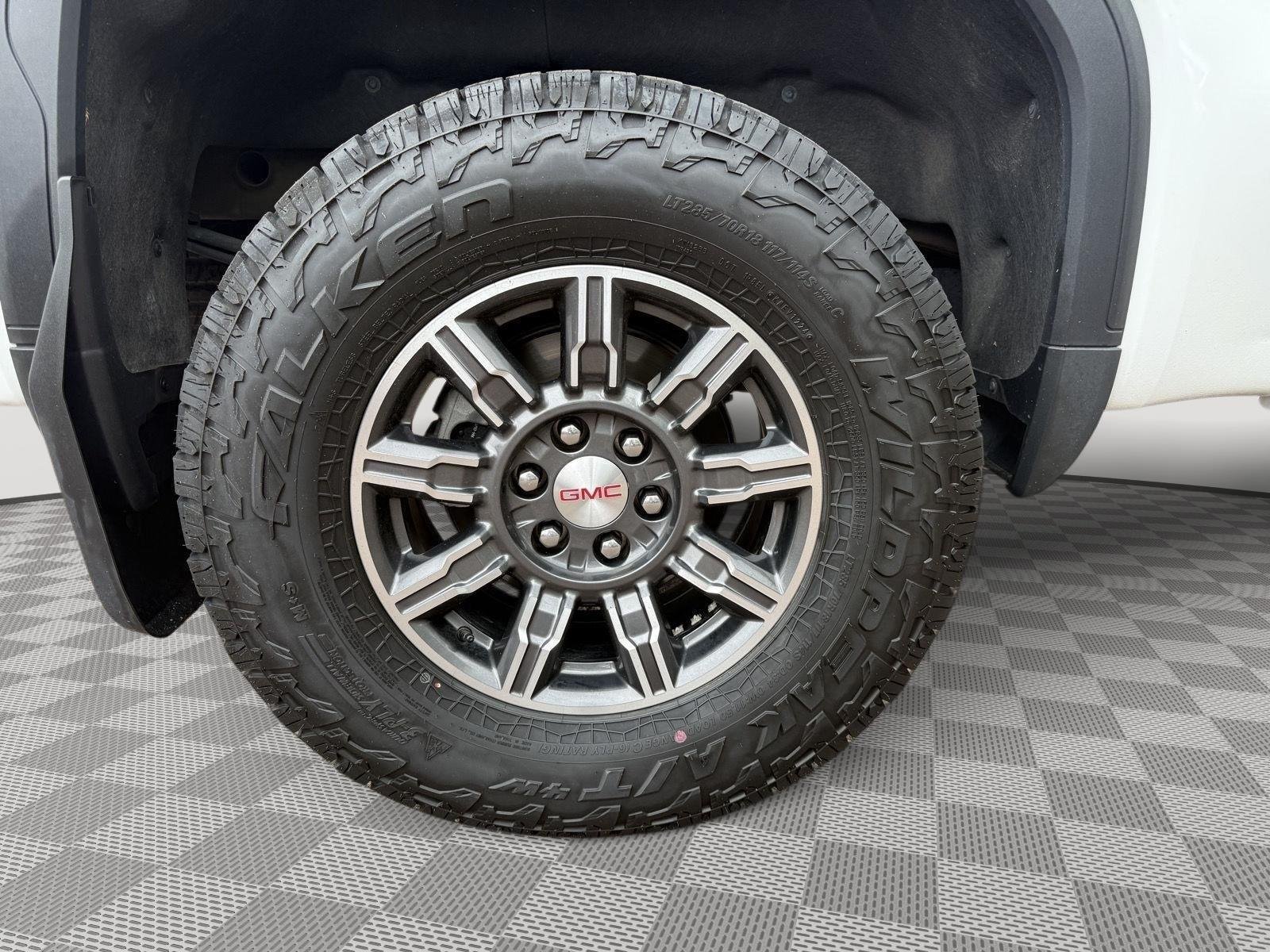 Used 2024 Summit White GMC AT4 image 23