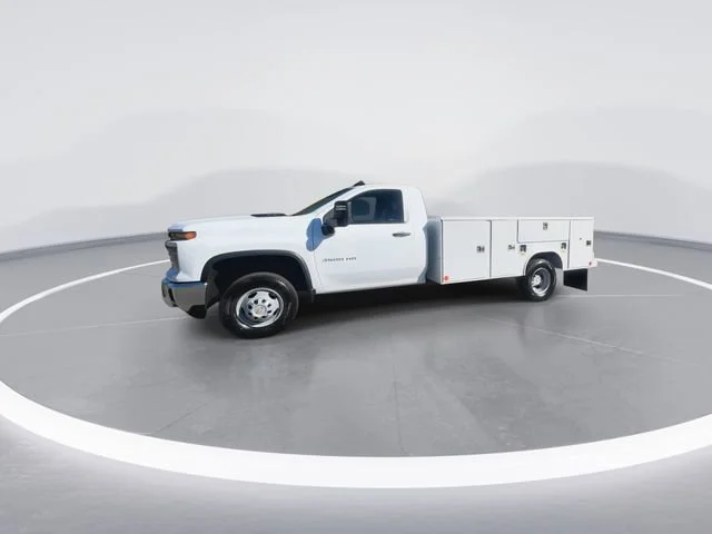 New 2026 Summit White Chevrolet Work Truck image 6