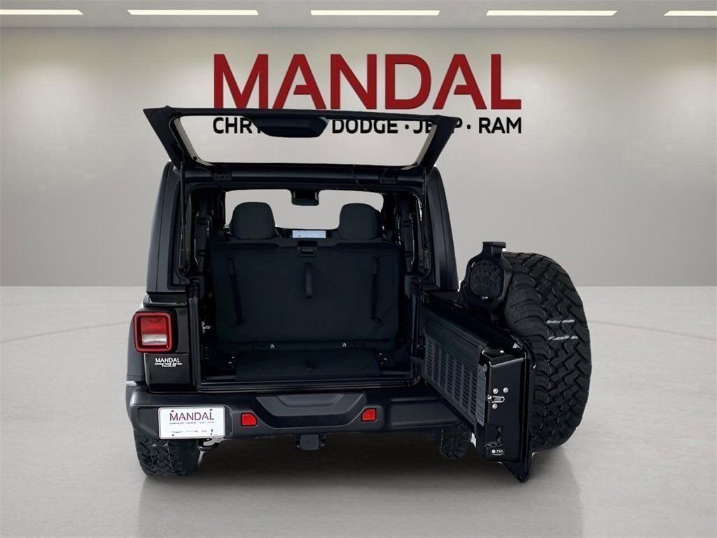 New 2026 Black Clear-Coat Exterior Paint Jeep Willys image 17