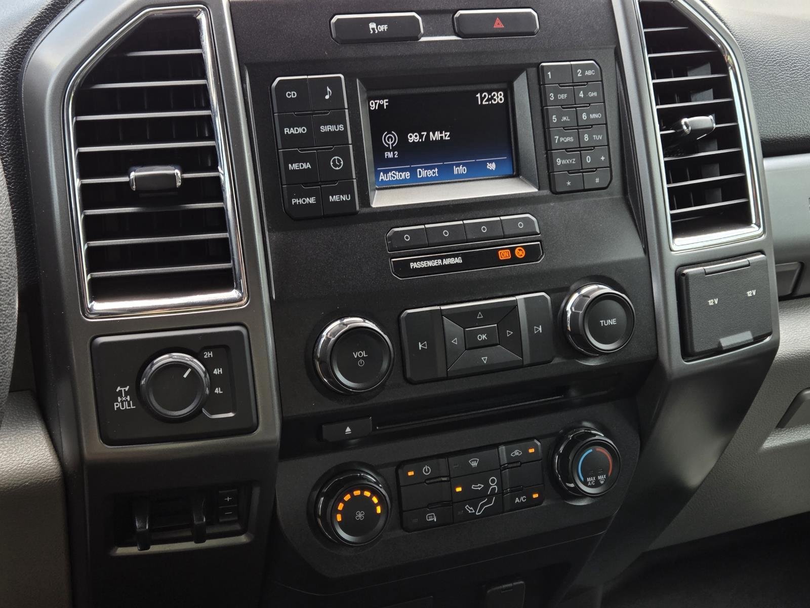 Used 2017 Blue Jeans Ford XLT image 24