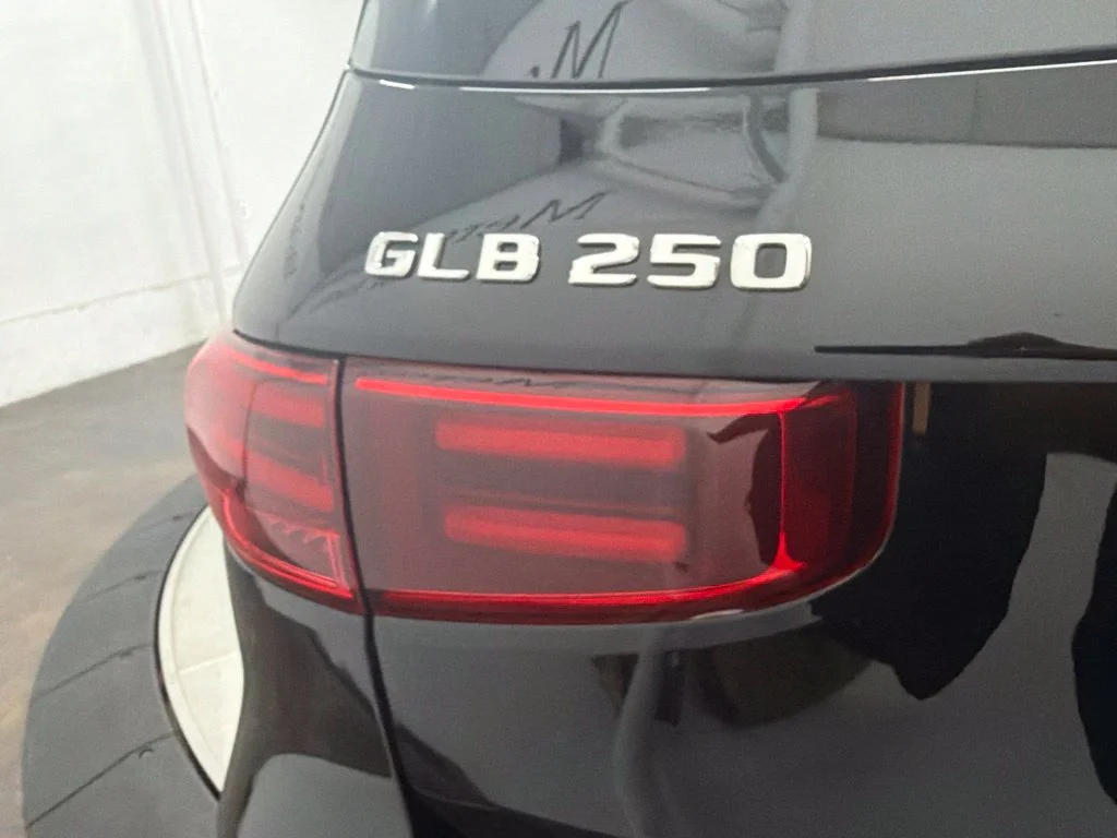 New 2026 Black Mercedes-Benz GLB 250 image 11