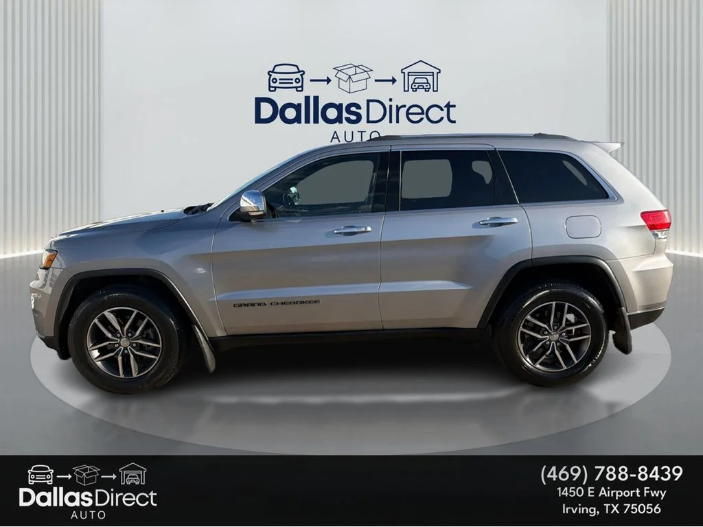 Used 2017 Billet Silver Metallic Clearcoat Jeep Limited image 9