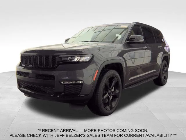 Used 2025 Gray Jeep Limited image 1