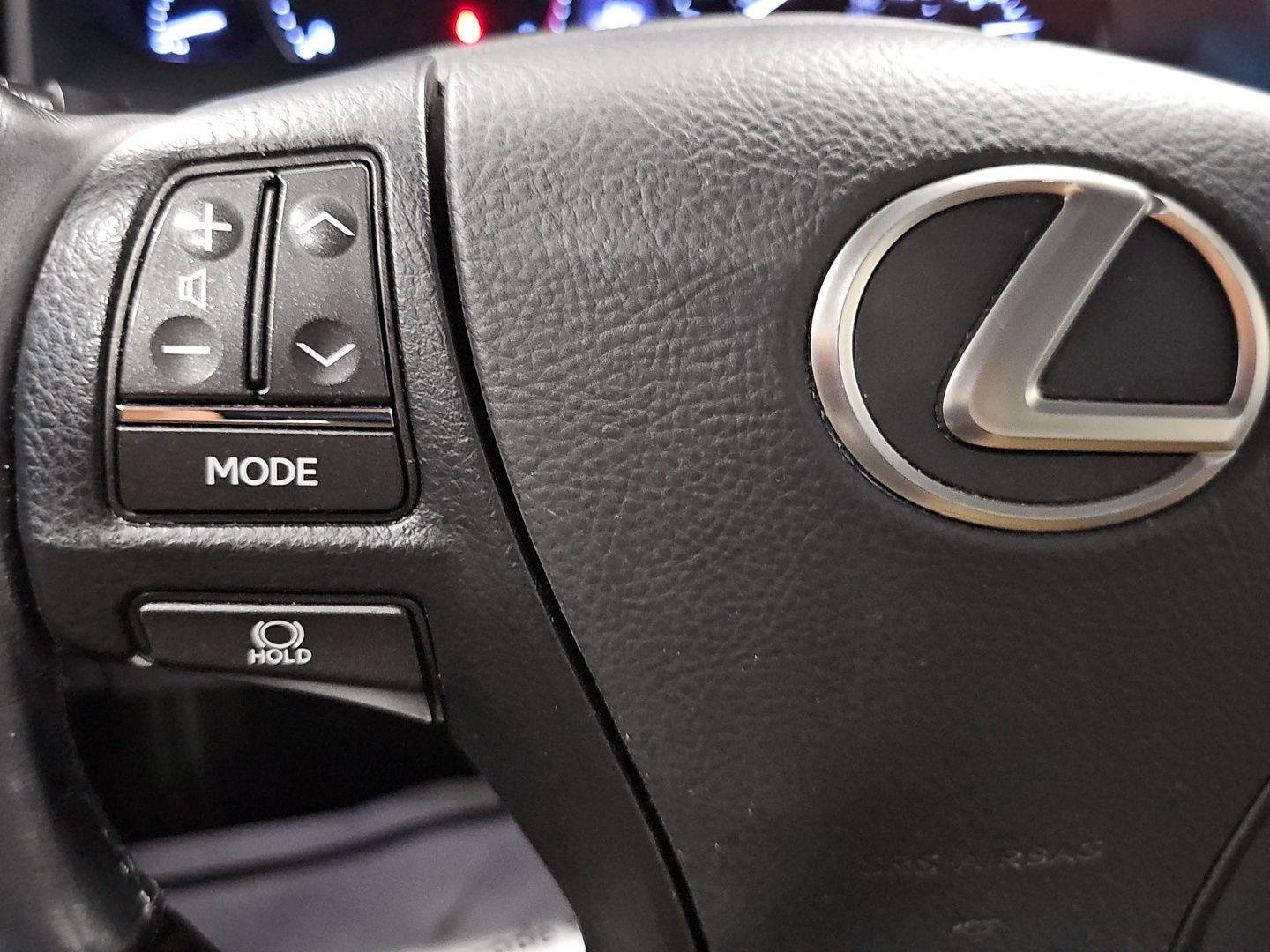 Used 2014 Obsidian Lexus 4DR SDN RWD image 23