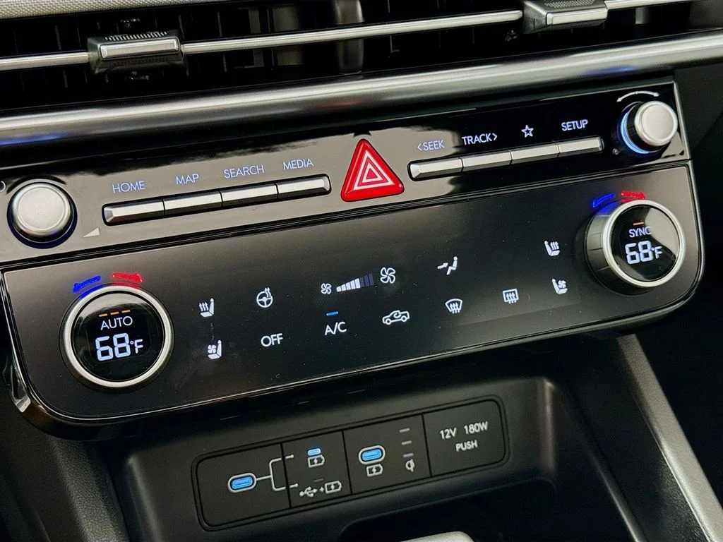2025 Hyundai Santa Cruz Limited - Photo 16