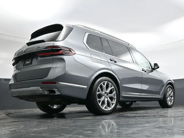 Used 2024 Gray BMW xDrive40i image 34