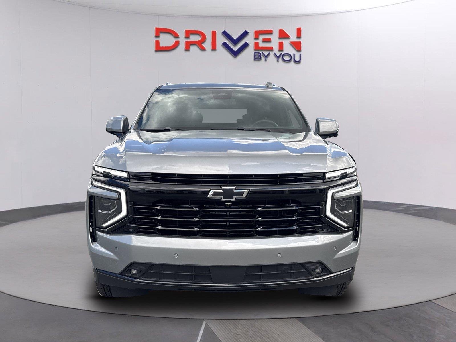 Used 2025 Sterling Gray Metallic Chevrolet RST image 9