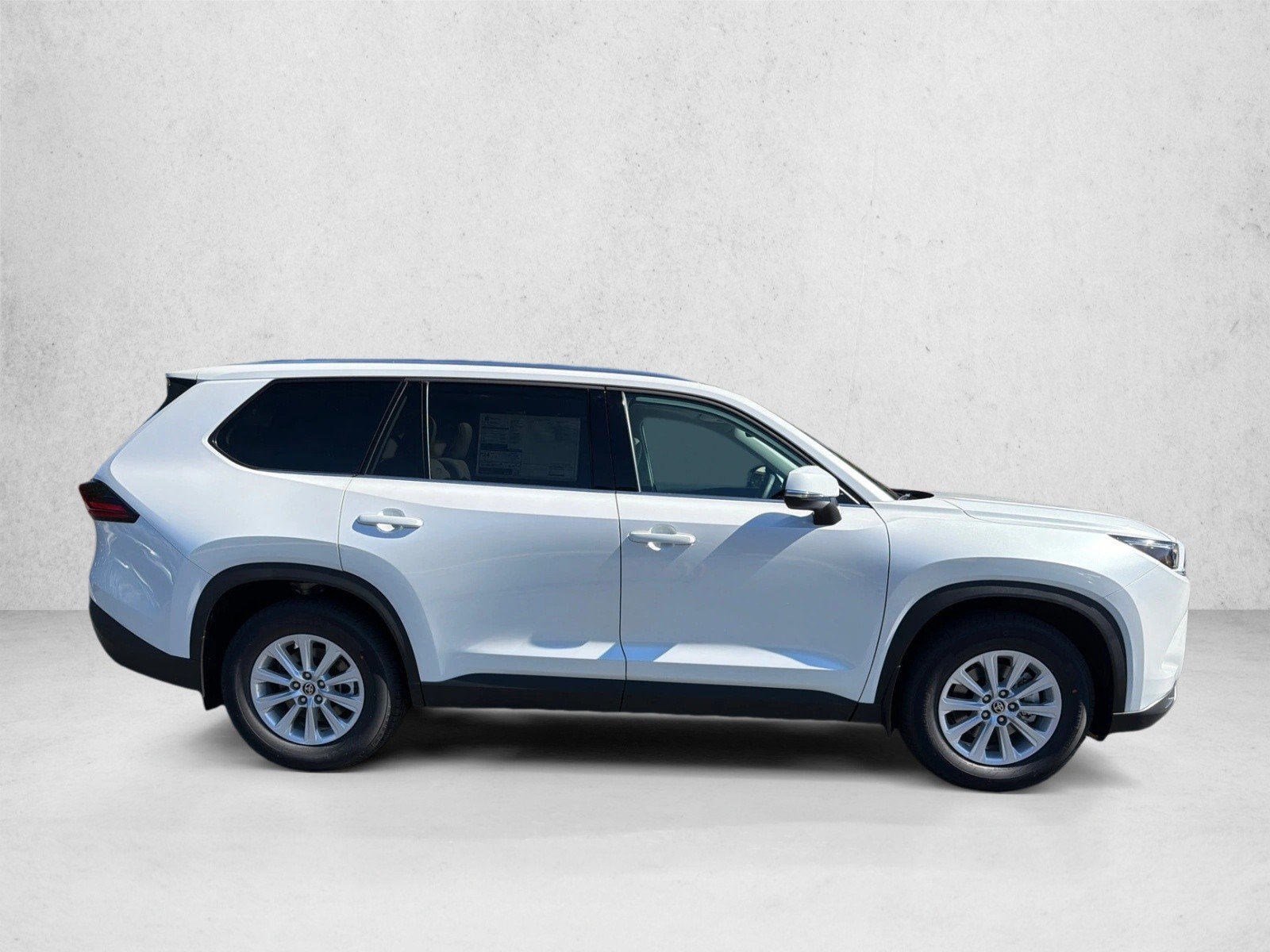 New 2026 Wind Chill Pearl Toyota XLE image 2