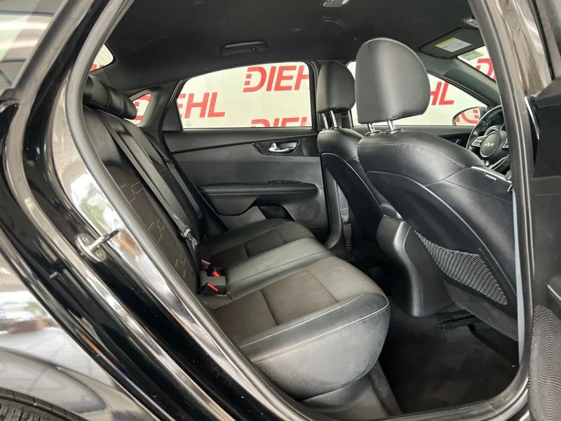 Used 2023 Black Kia GT-Line image 10