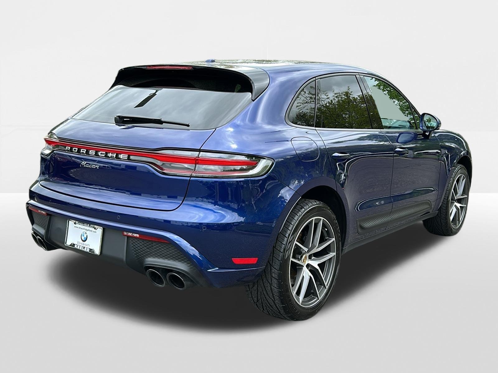 Used 2023 Gentian Blue Metallic Porsche  image 4