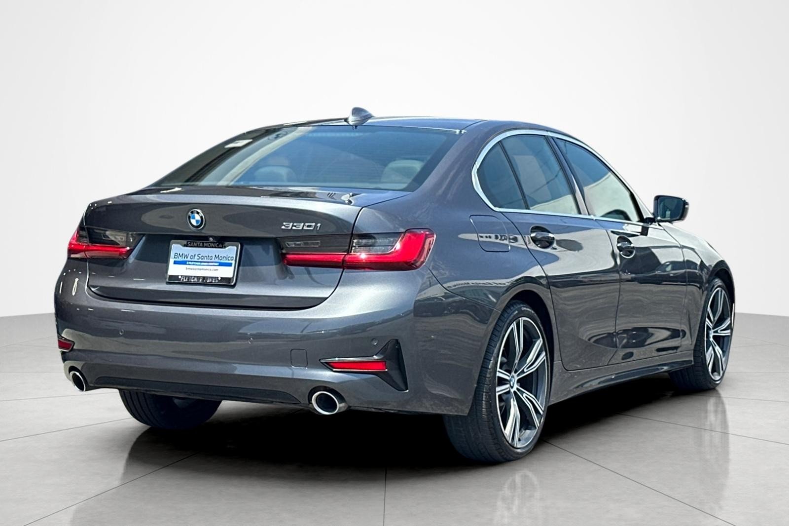 Used 2021 Mineral Gray Metallic BMW 330i image 5