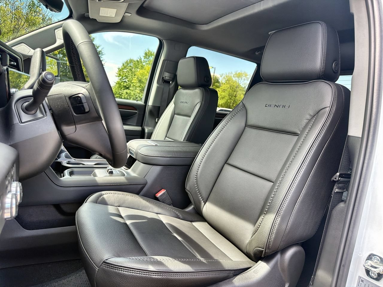 2026 GMC Sierra 2500HD Denali - Photo 16