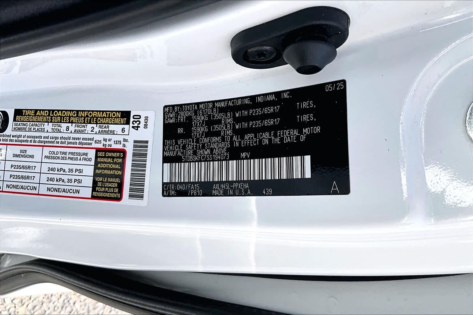 2025 Toyota Sienna LE - Photo 29
