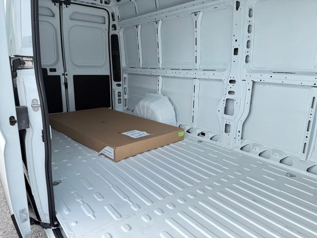 New 2026 Bright White Clear-Coat Exterior Paint RAM High Roof image 10
