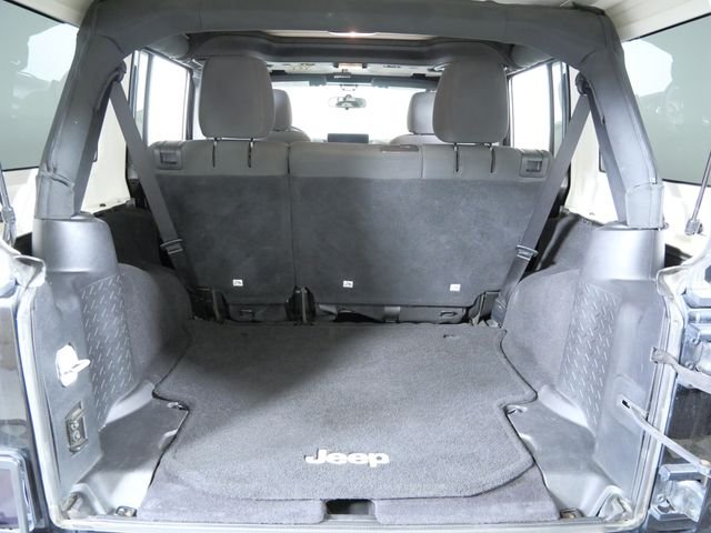 Used 2017 Black Jeep Unlimited Sport image 9