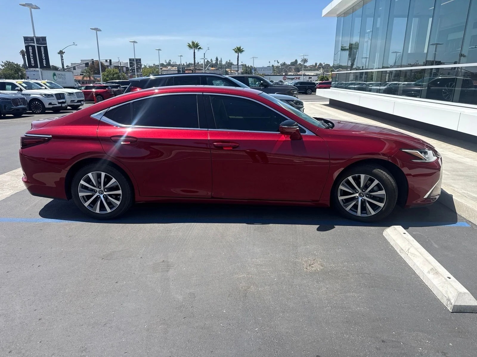 Used 2019 Red Lexus 350 image 5