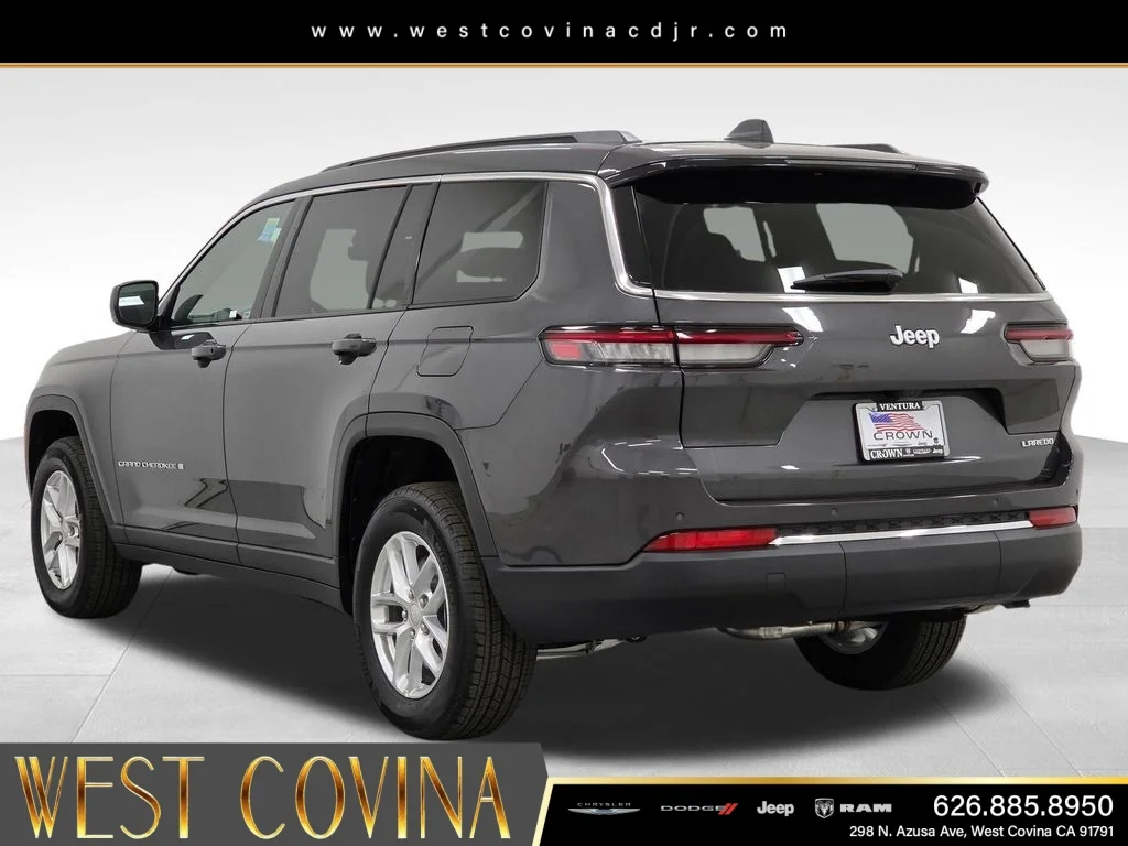 New 2026 Baltic Gray Metallic Clear-Coat Exterior Paint Jeep Laredo image 5