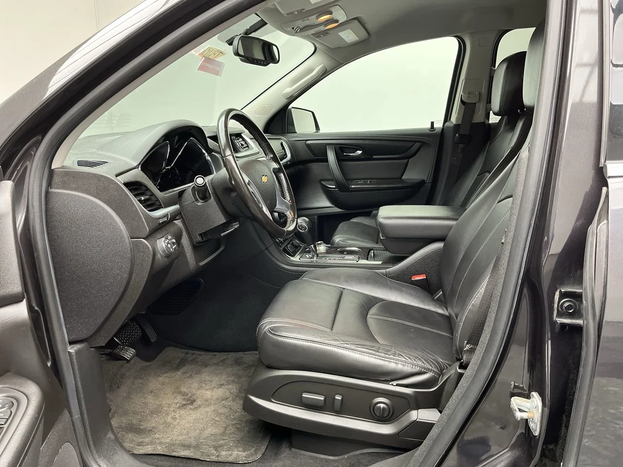 Used 2017 TUNGSTEN METALLIC Chevrolet LT image 3