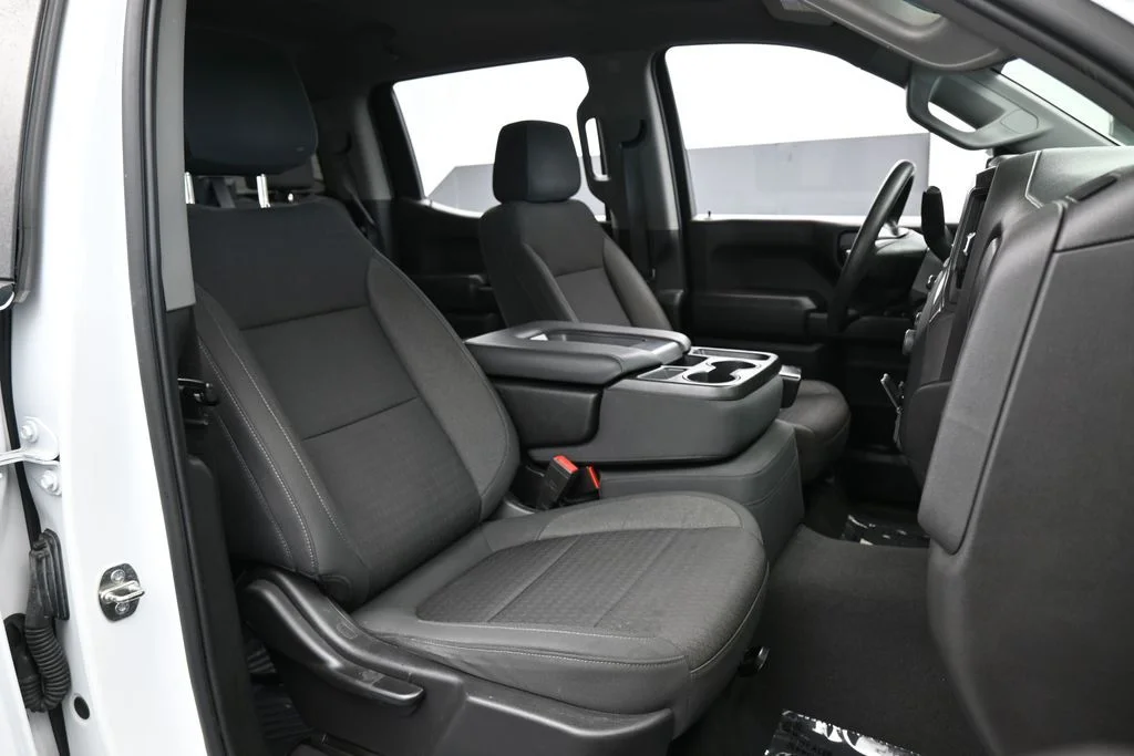 Used 2022 Summit White Chevrolet Custom image 45