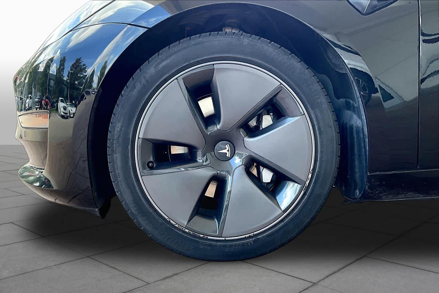 Pre-Owned 2021 Tesla Model 3 Standard Range Plus
