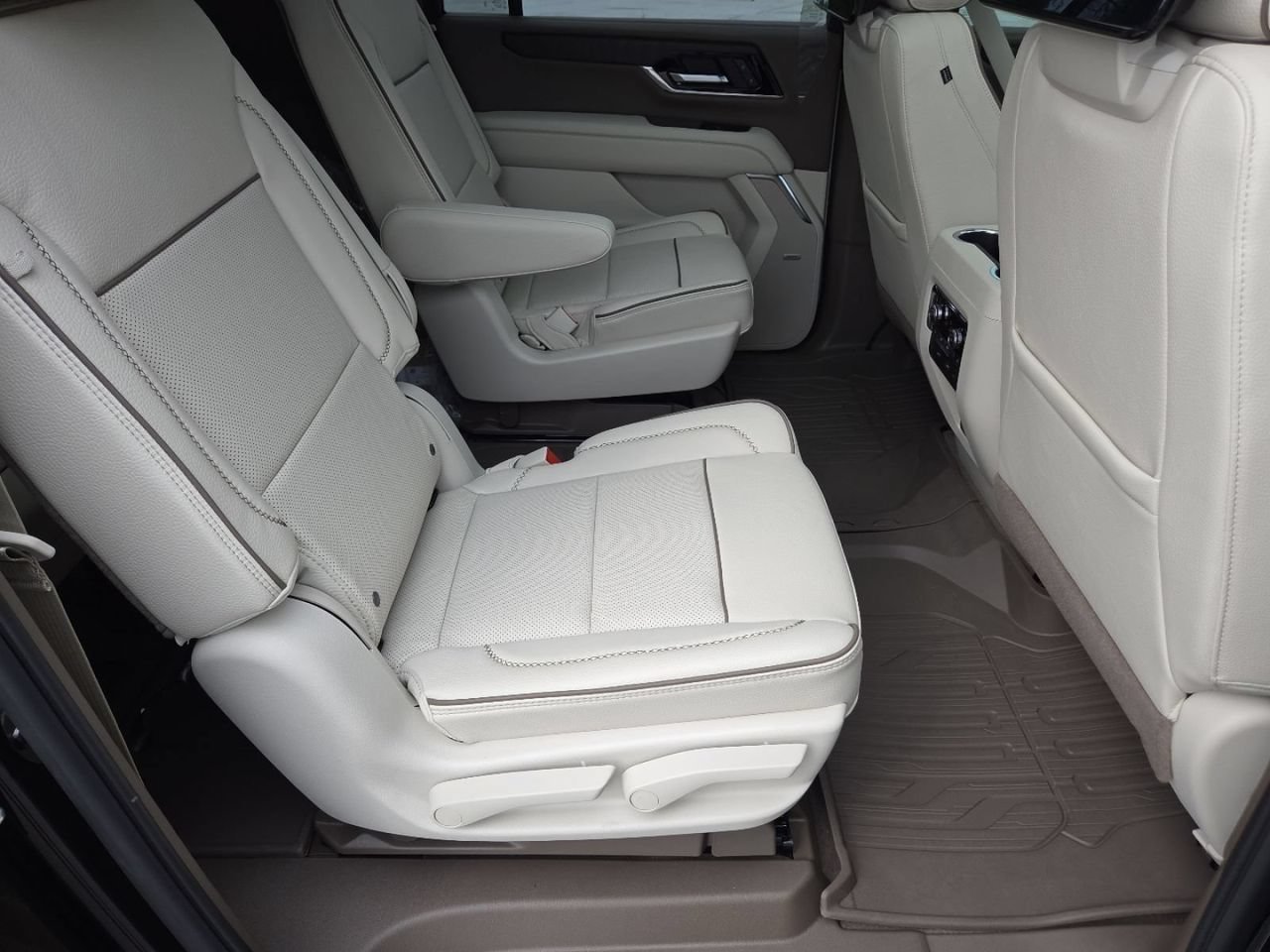 New 2026 Onyx Black GMC Denali image 30