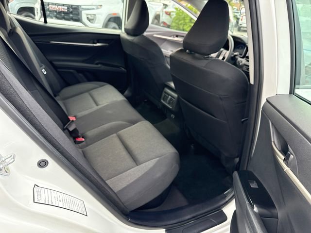 2025 Toyota Camry LE - Photo 33