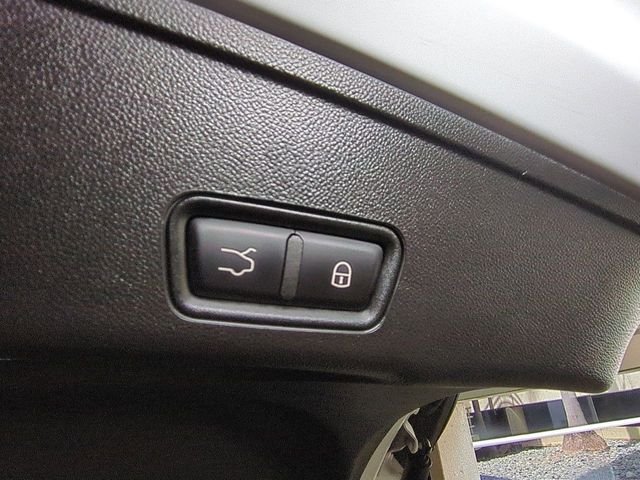 Used 2023 Bianco Maserati GT image 25