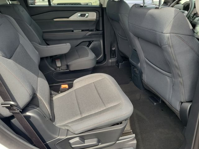 New 2026 Space White Metallic Ford Active image 17