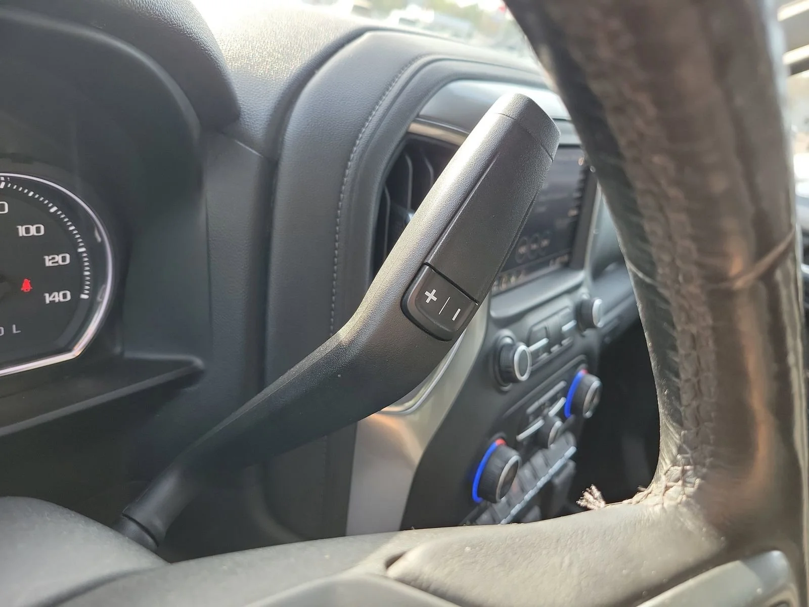 2019 Chevrolet Silverado 1500 RST - Photo 29