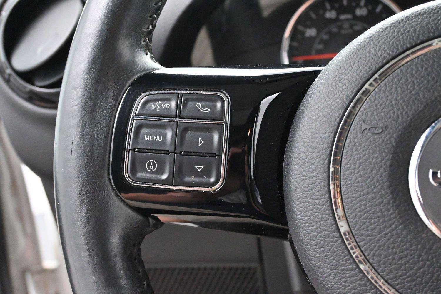 Used 2015 Bright White Clearcoat Jeep Altitude image 16
