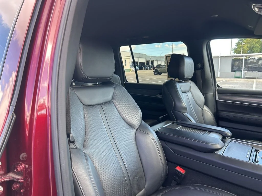Used 2023 Red Jeep Series III image 17