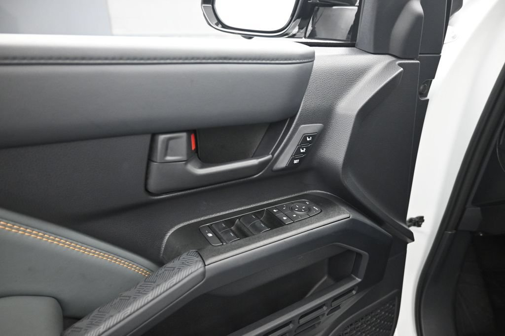 Used 2025 White Toyota Trailhunter image 10