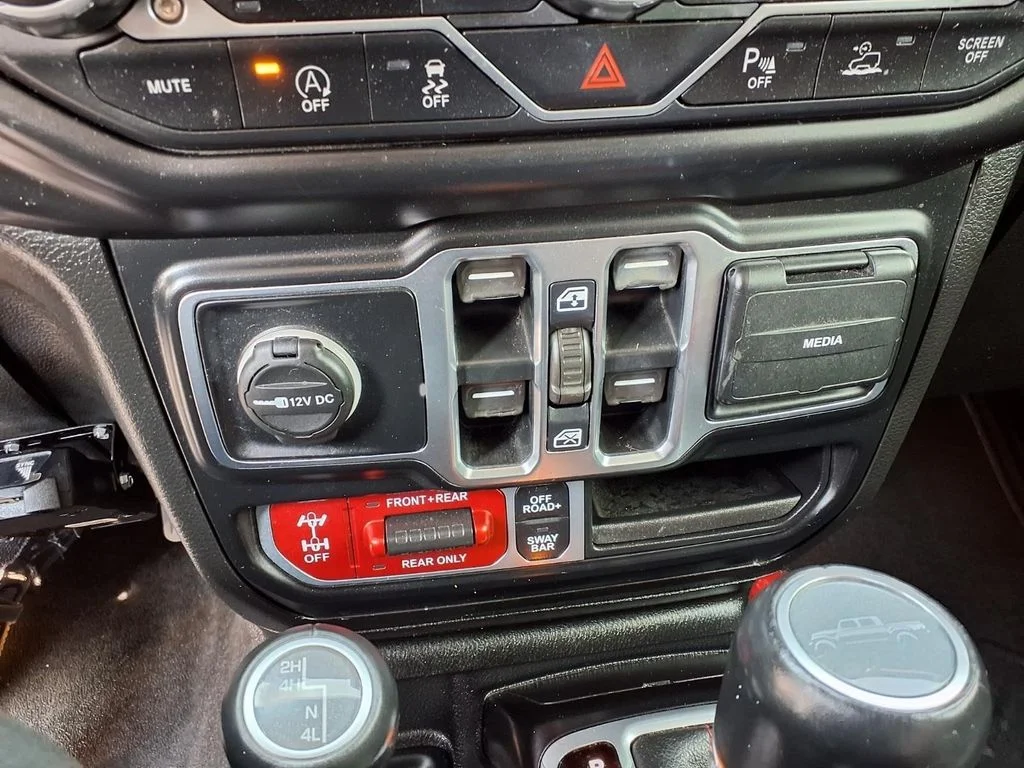 Certified Used 2020 Gray Jeep Rubicon image 9