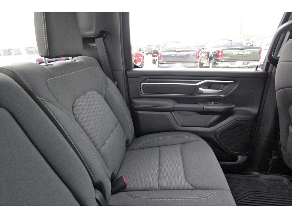 New 2026 Diamond Black Crystal Pearl-Coat Exterior Paint RAM Big Horn/Lone Star image 11