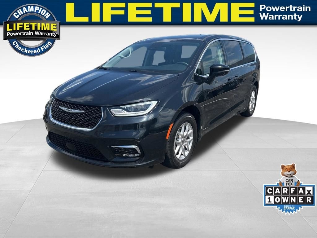 Used 2024 Black Chrysler Touring L image 1