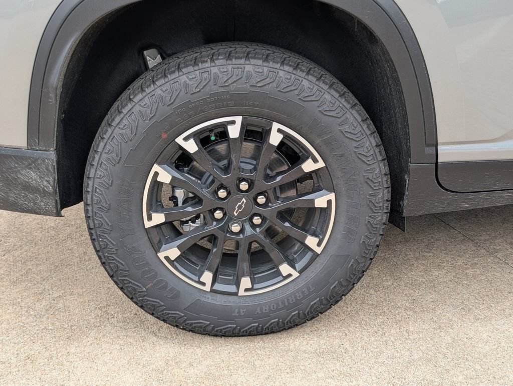 2026 Chevrolet Traverse Z71 - Photo 3