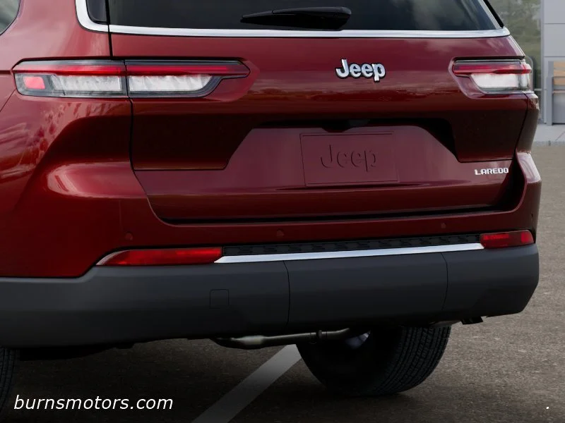 New 2026 Velvet Red Pearl-Coat Exterior Paint Jeep Laredo X image 13