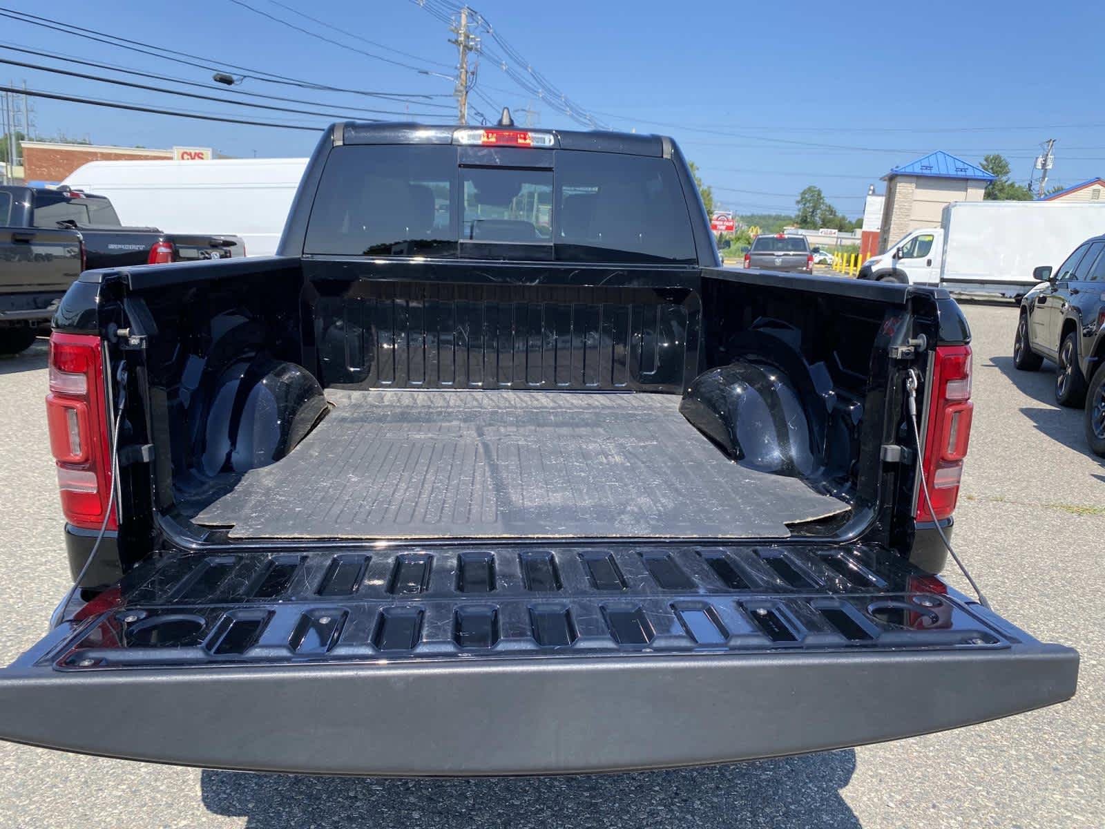 Certified Used 2022 Diamond Black Crystal Pearlcoat Ram Laramie image 6