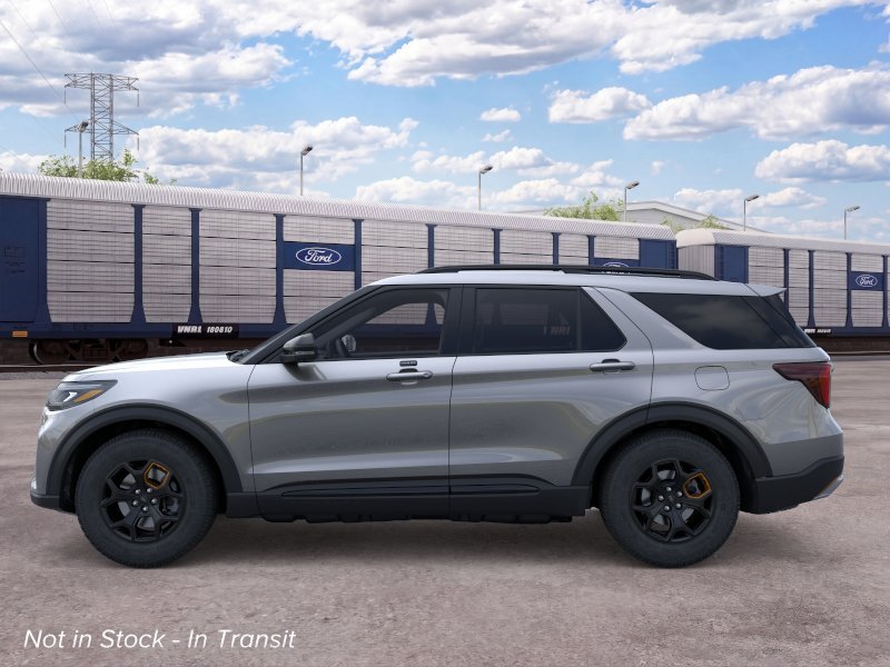 New 2026 Carbonized Gray Metallic Ford Tremor® image 4