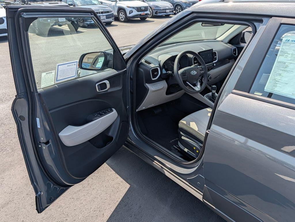 New 2026 Gray Hyundai SEL image 33