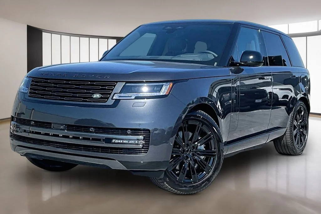 New 2026 Gray Land Rover SE image 1