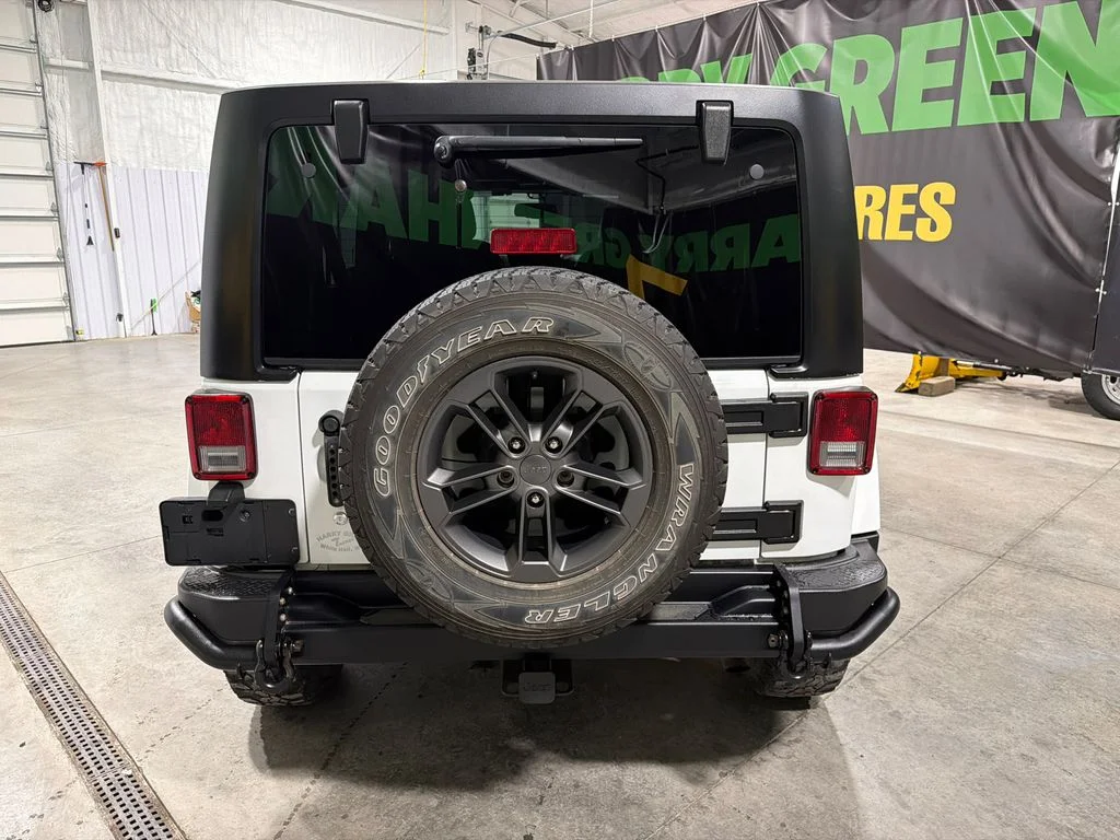 Used 2018 Bright White Clearcoat Jeep Freedom Edition image 7