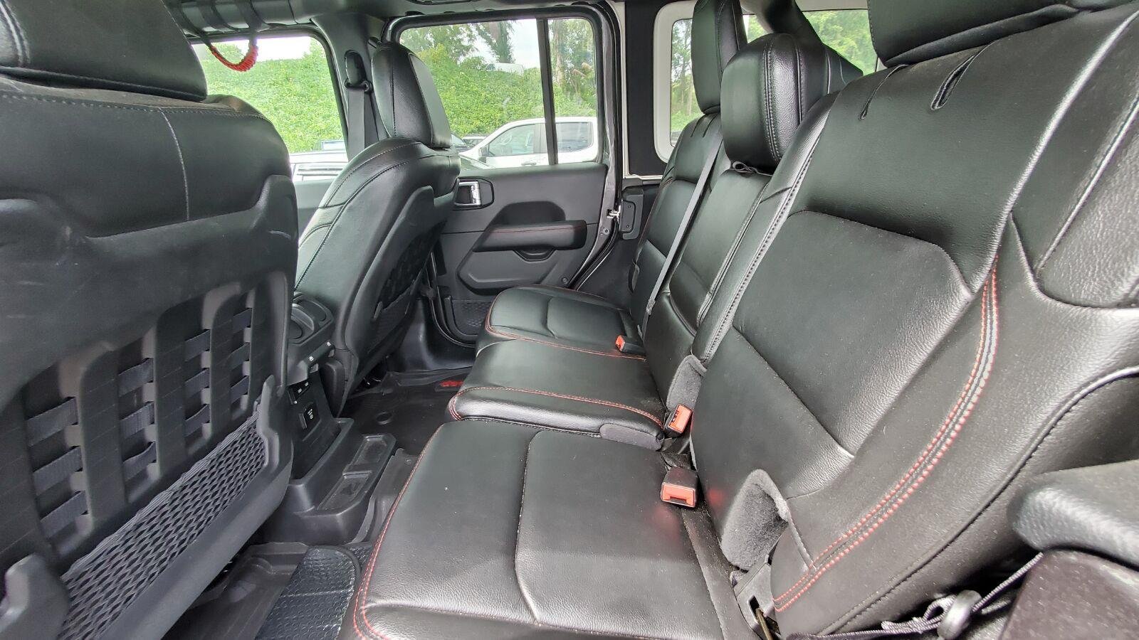 Used 2022 Granite Crystal Metallic Clearcoat Jeep Unlimited Rubicon image 5