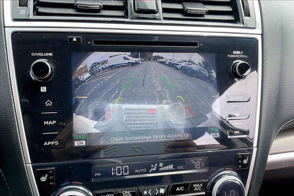 Used 2019 White Subaru 2.5i image 20