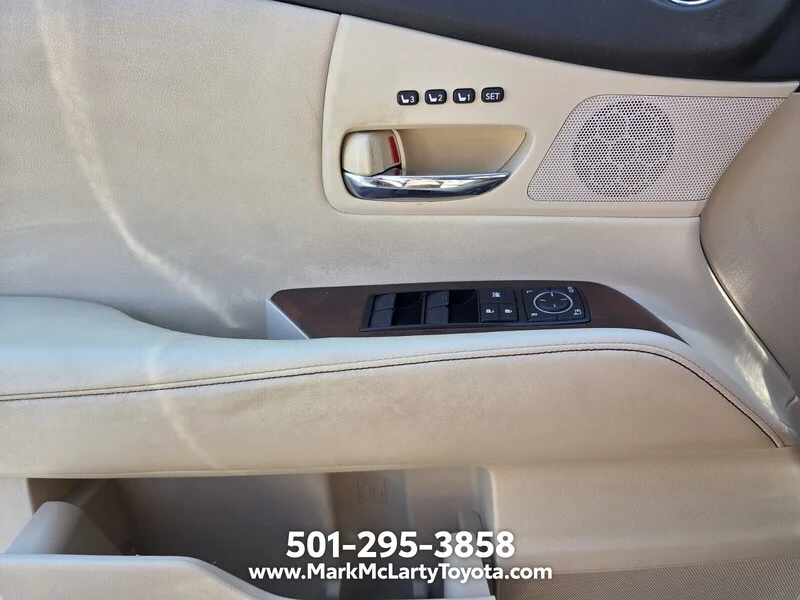 Used 2013 Mica LEXUS FWD 4DR image 26