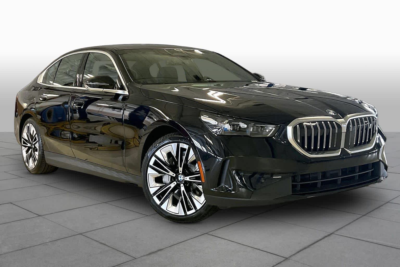 New 2027 Black Sapphire Metallic BMW eDrive40 image 2