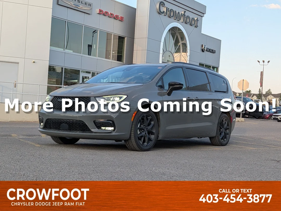 Used 2025 Grey Chrysler Limited - - FWD - Nappa Leather - Full Sunroof - Blind Spot & More! image 1