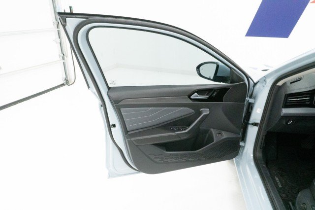 Used 2025 Monument Gray Volkswagen SEL image 13