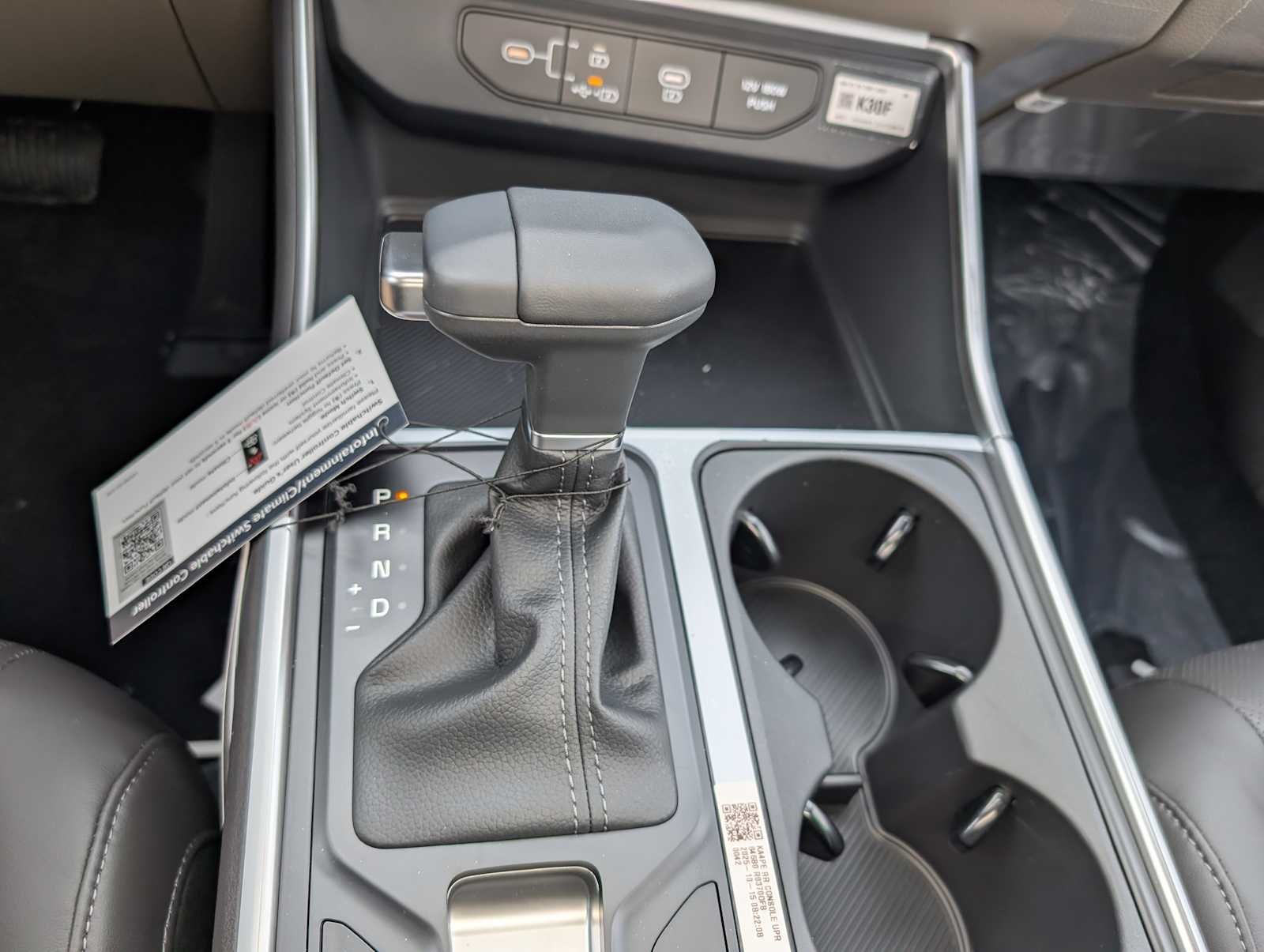 2026 Kia Carnival LXS - Photo 24