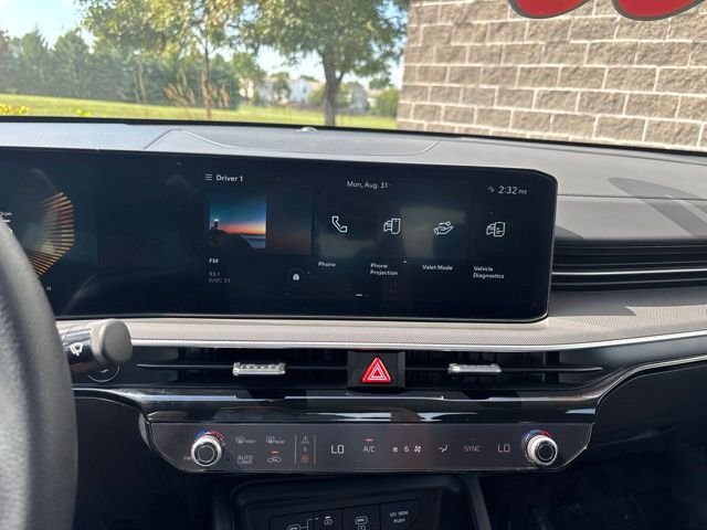 Used 2025 Gray Kia LXS image 23